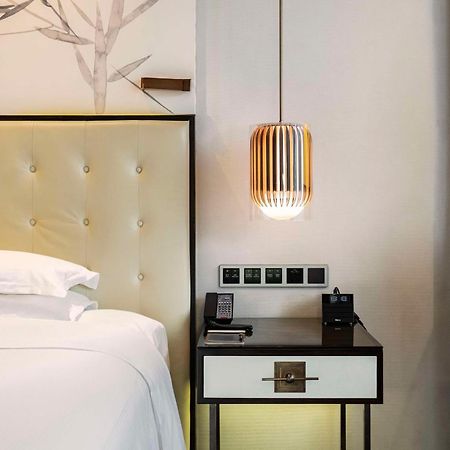 Hilton Shenzhen Futian, Metro Station At Hotel Front Door, Close To Futian Convention & Exhibition Center Eksteriør billede