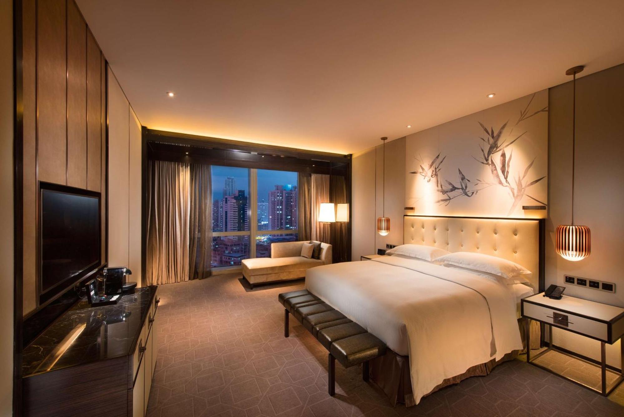 Hilton Shenzhen Futian, Metro Station At Hotel Front Door, Close To Futian Convention & Exhibition Center Eksteriør billede