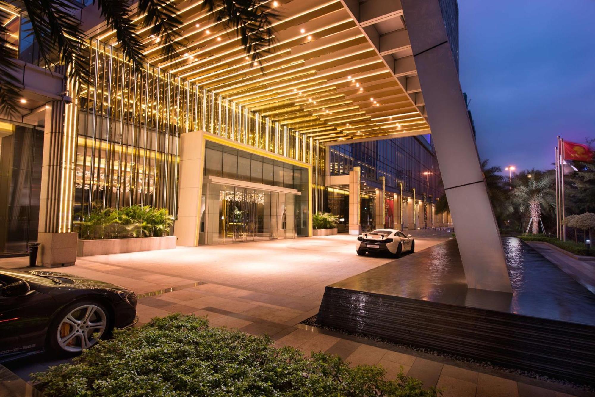 Hilton Shenzhen Futian, Metro Station At Hotel Front Door, Close To Futian Convention & Exhibition Center Eksteriør billede